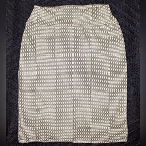 Black and White Patterend Pencil Skirt
